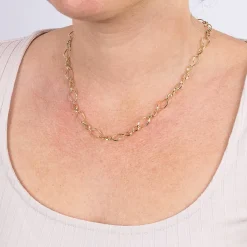 Store Collier en Or Unis Dans la Lumière Colliers Et Pendentifs