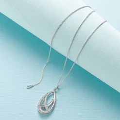 Flash Sale Pendentif en Argent Enveloppée Dans la Gloire Colliers Et Pendentifs